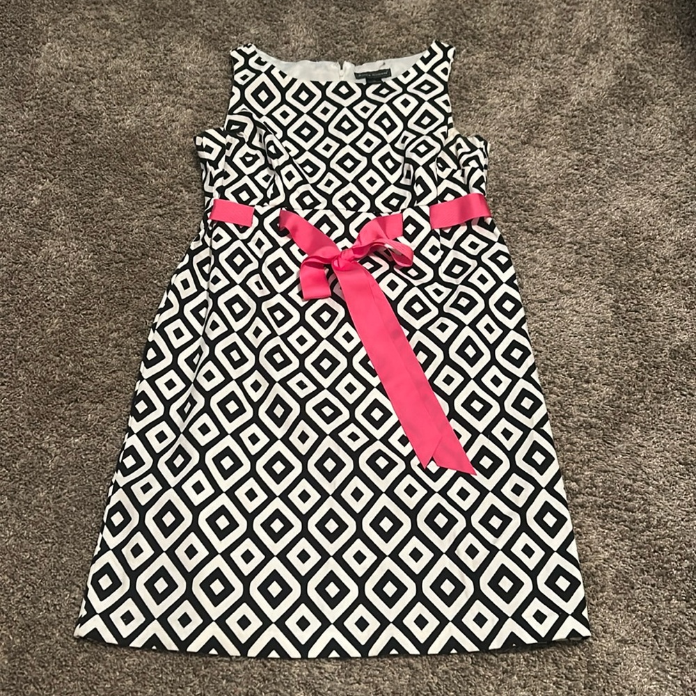 Jessica Howard Geometric Shift Dress